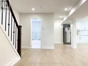 77 Wareside Rd in Toronto, ON - Building Photo - Building Photo