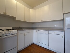 812 W Waveland Ave, Unit 14 in Chicago, IL - Building Photo - Building Photo