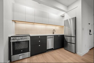 658 Madison St in Brooklyn, NY - Building Photo - Building Photo