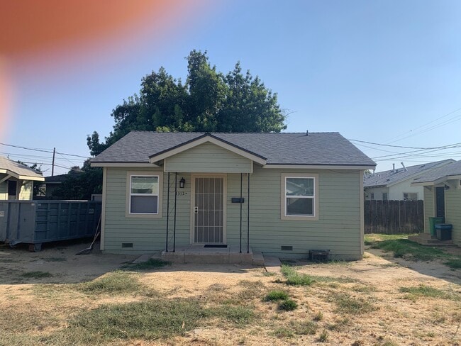 1312 O St in Sanger, CA - Building Photo - Building Photo