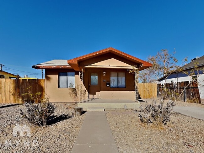 property at 1042 W Taylor St