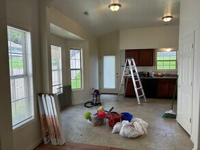 220 White Oak Trace in Lexington, KY - Building Photo - Building Photo