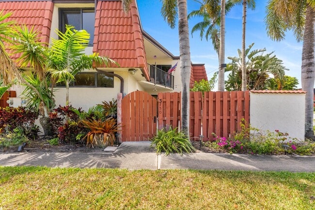 property at 3750 Victoria Dr