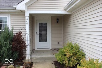 959 Retford Dr in Westfield, IN - Building Photo - Building Photo