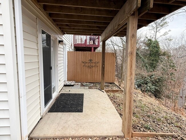 326 Riverside Ave in Charlottesville, VA - Building Photo - Building Photo