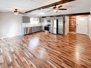 7600 Pheasant Path Dr in Jacksonville, FL - Foto de edificio - Building Photo