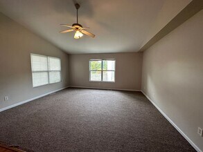 3103 W Michigan Ave-Unit -UNIT 3105 in Kalamazoo, MI - Building Photo - Building Photo