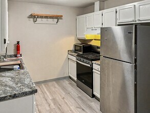 23030 Sherman St in Anchorage, AK - Building Photo - Building Photo