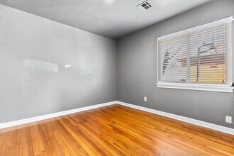 3221 NW 39th Terrace in Oklahoma City, OK - Building Photo - Building Photo