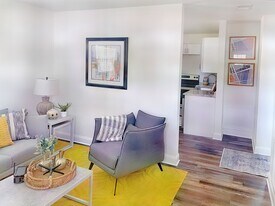 2445 Julia Ave in Charlotte, NC - Building Photo