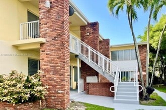 1160 100th St in Bay Harbor Islands, FL - Building Photo - Building Photo