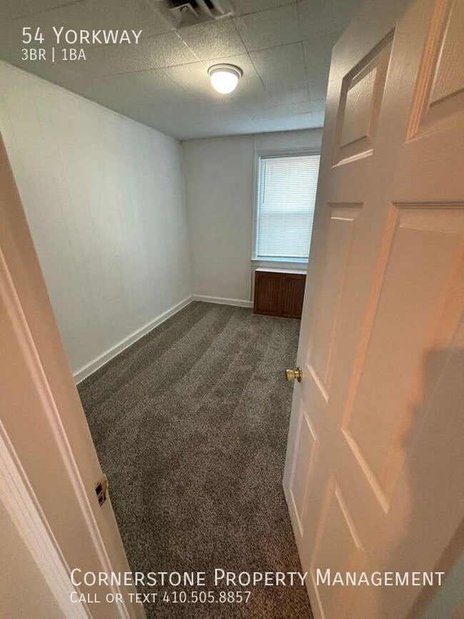 54 Yorkway in Dundalk, MD - Building Photo - Building Photo