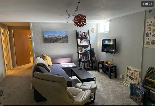 property at 470 S 39th St