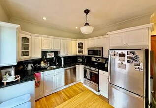 13 Worcester St in Boston, MA - Building Photo - Building Photo
