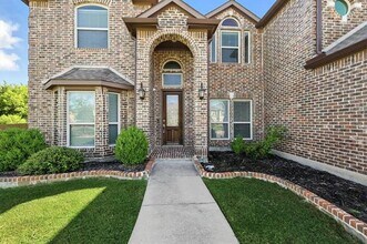 1523 Diamond Creek Ln in Kennedale, TX - Building Photo - Building Photo