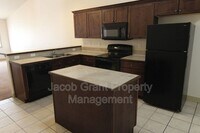 454 E Center St photo'