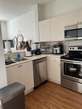 17820 NW 73rd Ave in Hialeah, FL - Building Photo - Building Photo