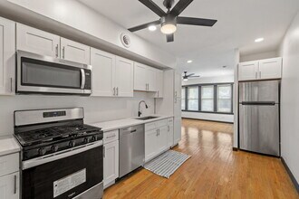 7202 S Indiana Ave in Chicago, IL - Building Photo - Building Photo