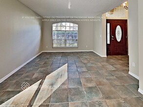 2335 Needham Dr in Valrico, FL - Building Photo - Building Photo