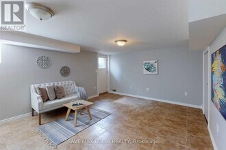 745 Ascot Ave in Oshawa, ON - Building Photo - Building Photo