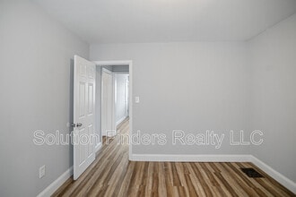 2994 Sollers Point Rd in Dundalk, MD - Building Photo - Building Photo