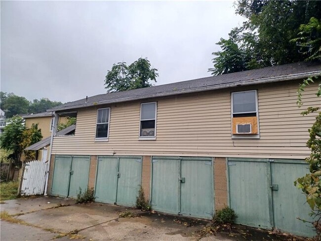 73 Nokomis Dr in Washington, PA - Building Photo - Building Photo