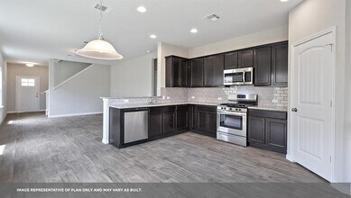 8108 Linnie Ln in Austin, TX - Building Photo - Building Photo