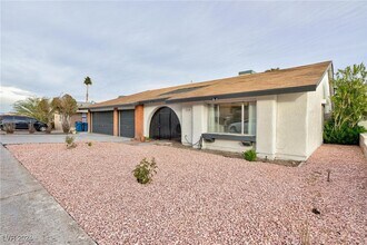 5126 Alfalfa St in Las Vegas, NV - Building Photo - Building Photo