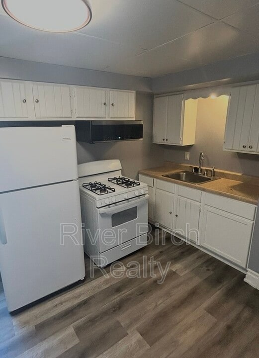 417 E Cook St in Springfield, IL - Building Photo