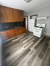 43 Prospect St in Ludlow, MA - Building Photo - Building Photo