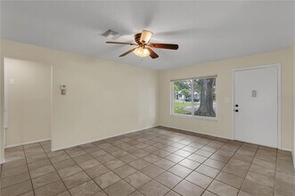 10444 Kingbrook Ln in Orlando, FL - Building Photo - Building Photo