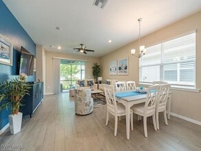 1209 Enbrook Lp in Naples, FL - Building Photo - Building Photo