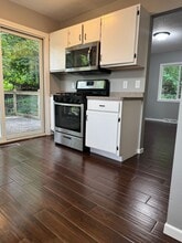 3405 Brookview Dr in Burnsville, MN - Building Photo - Building Photo