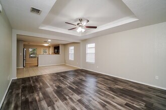 818 Cowhide Dr in San Antonio, TX - Building Photo - Building Photo