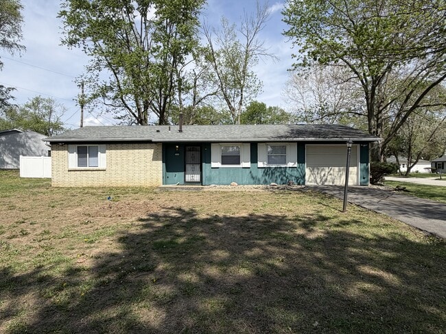 property at 2504 Campbell Dr