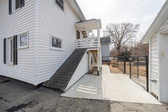 1115 5th Ave NW, Unit 2 in Rochester, MN - Building Photo - Building Photo