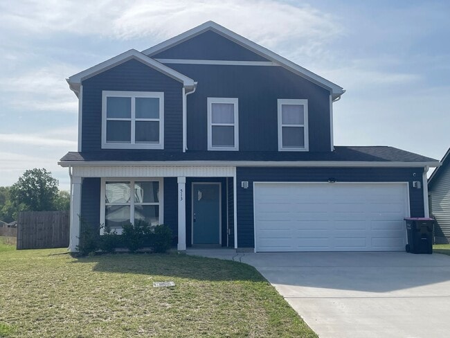 513 Herman Dr in Clarksville, TN - Building Photo - Building Photo