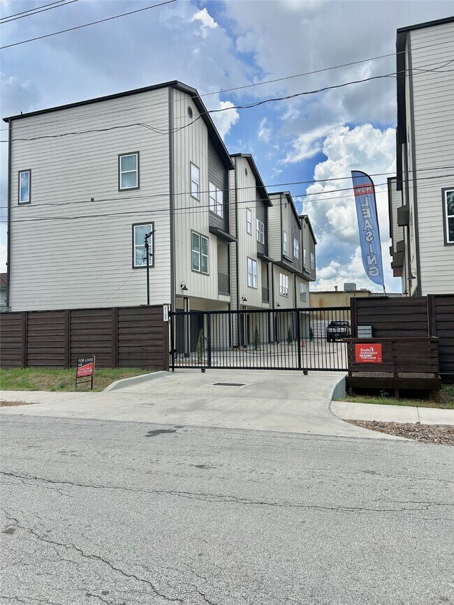 property at 2109 Marnel Rd