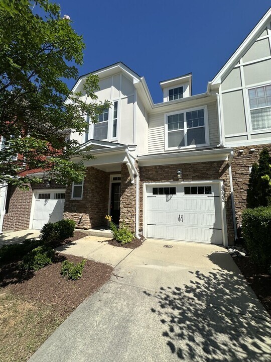 4222 Vallonia Dr in Cary, NC - Building Photo