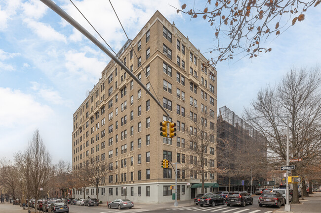 90 8th Ave in Brooklyn, NY - Building Photo - Primary Photo