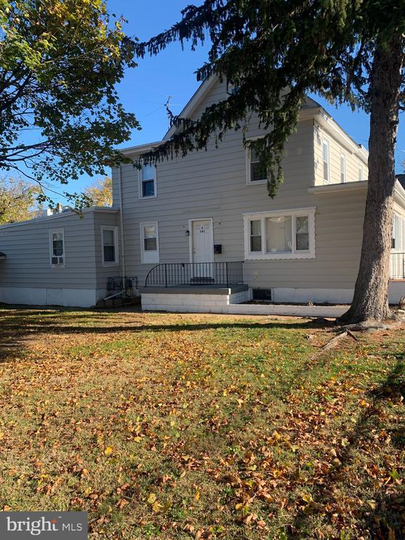 property at 101 W Buck St