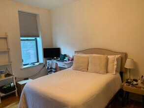 554 Observer Hwy in Hoboken, NJ - Building Photo - Building Photo