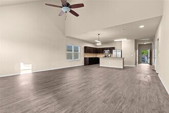 407 Camellia Dr in Hutto, TX - Building Photo - Building Photo