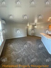 470-472 Ecols St S in Monmouth, OR - Building Photo - Building Photo