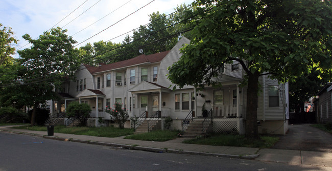 9-15 Freeman St in Framingham, MA - Foto de edificio - Building Photo