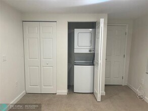 2865 SW 16th St in Fort Lauderdale, FL - Building Photo - Building Photo