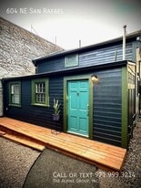 604 NE San Rafael St in Portland, OR - Building Photo