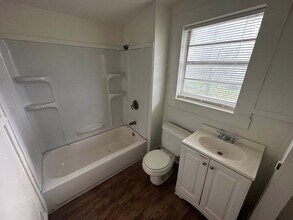 1221 Taylor St in Waco, TX - Building Photo - Building Photo