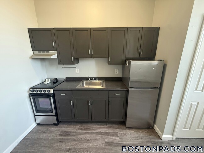 50 Franklin St, Unit 210
