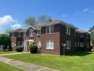 property at 1030 E 8th St